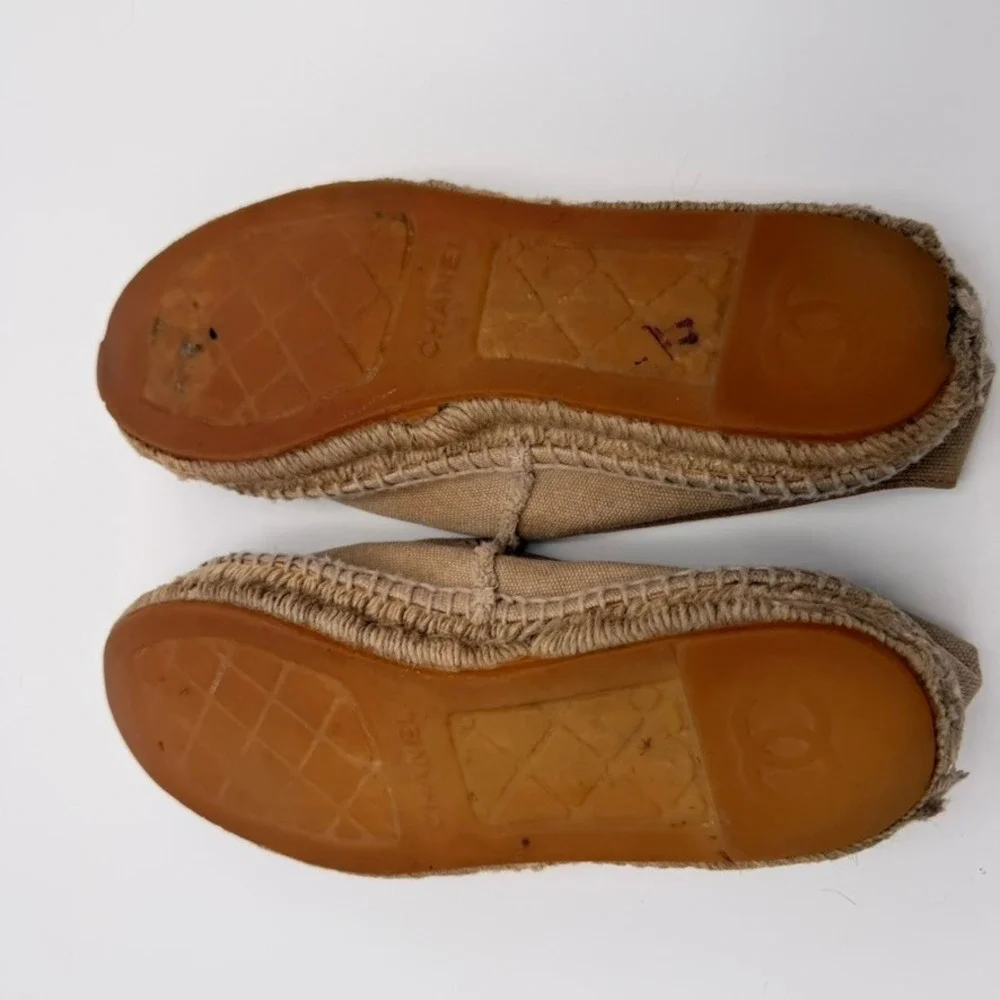 Chanel Espadrilles Women Size 39‎ Tan Black Fair Frayed CC Logo G29762